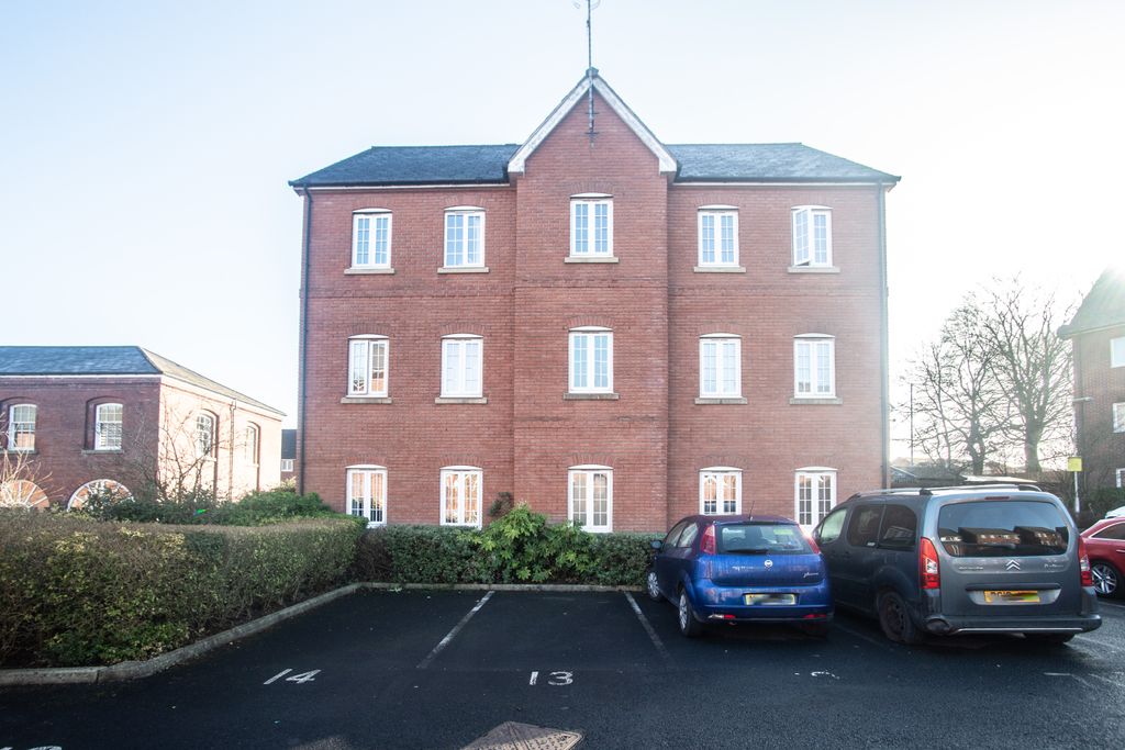 Property photo 1 of 16