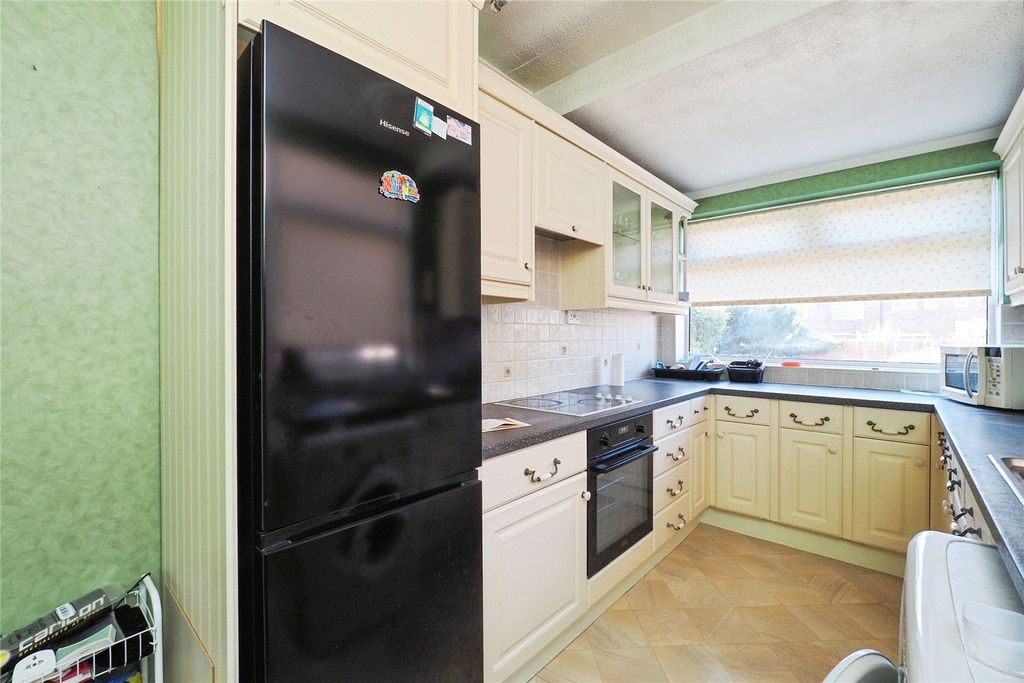 Property photo 2 of 27 Picture No. 77