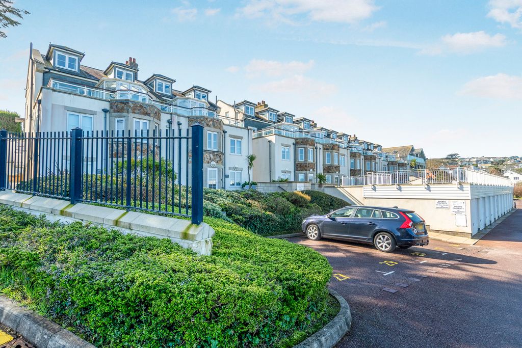 Property photo 1 of 29 Pbox-Img.Jpg