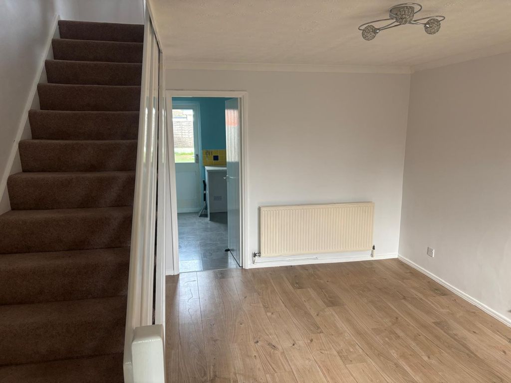 Property photo 3 of 23