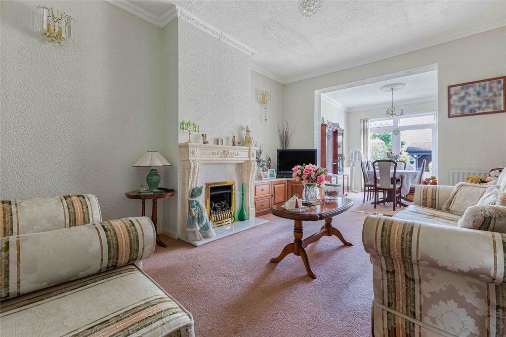 Property photo 3 of 14 Picture No. 02