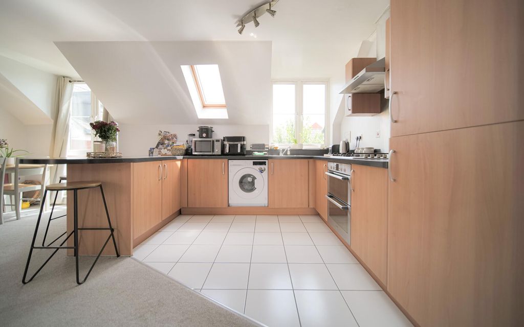 Property photo 2 of 14 Kitchen