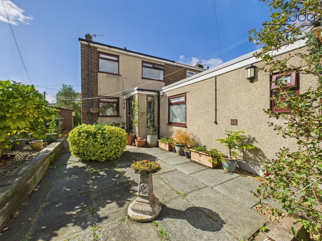 Property photo 1 of 20 Welcome To Belmont Close