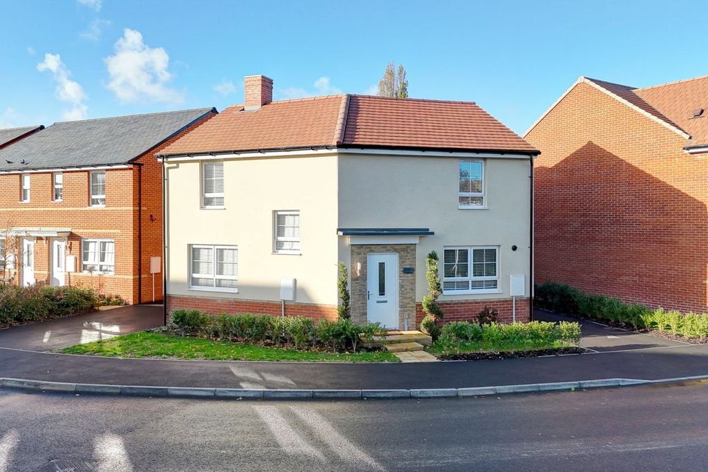 Property photo 1 of 27