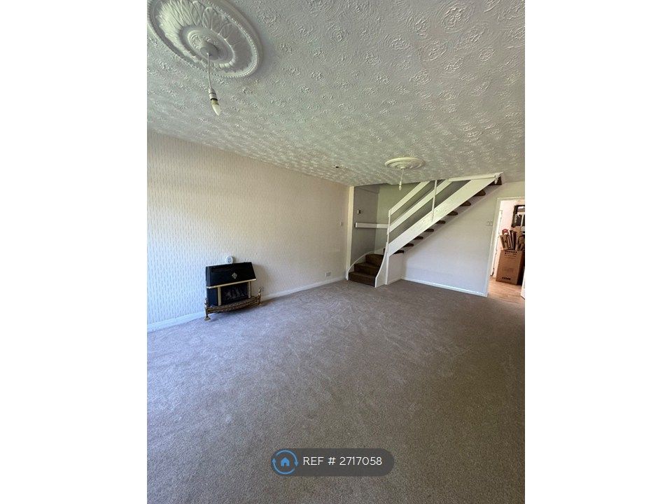 Property photo 3 of 13 Lounge - Dining Room