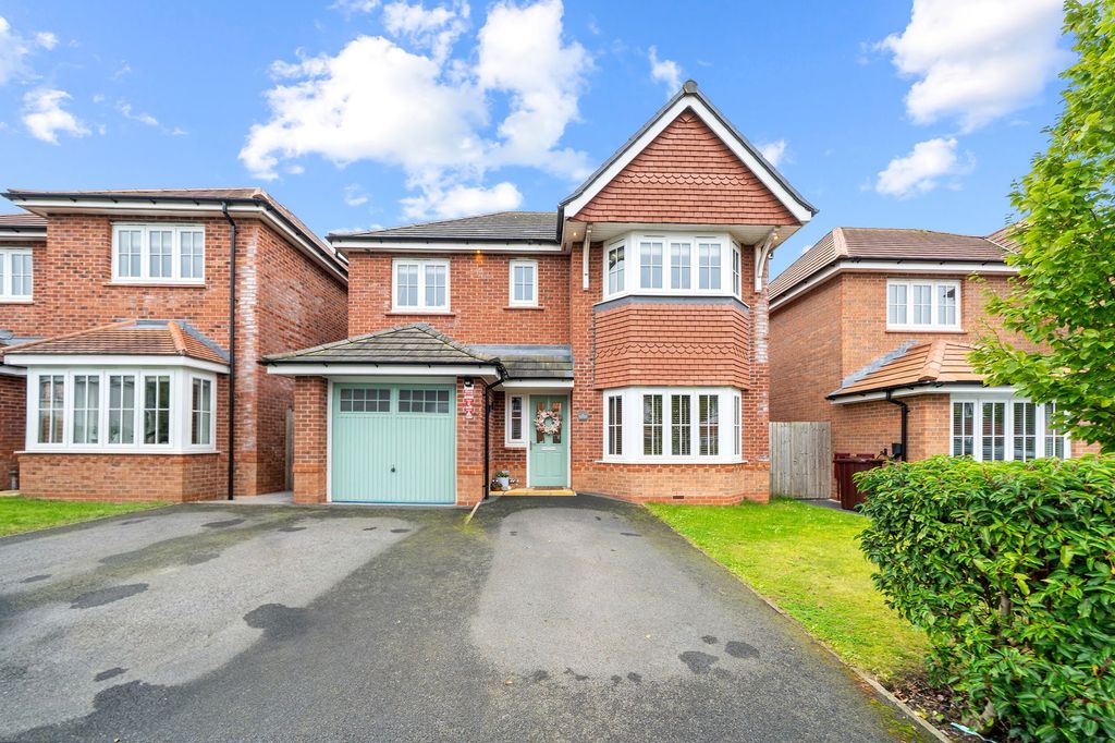 Property photo 1 of 34