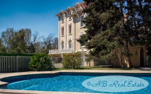 Property photo 1 of 10