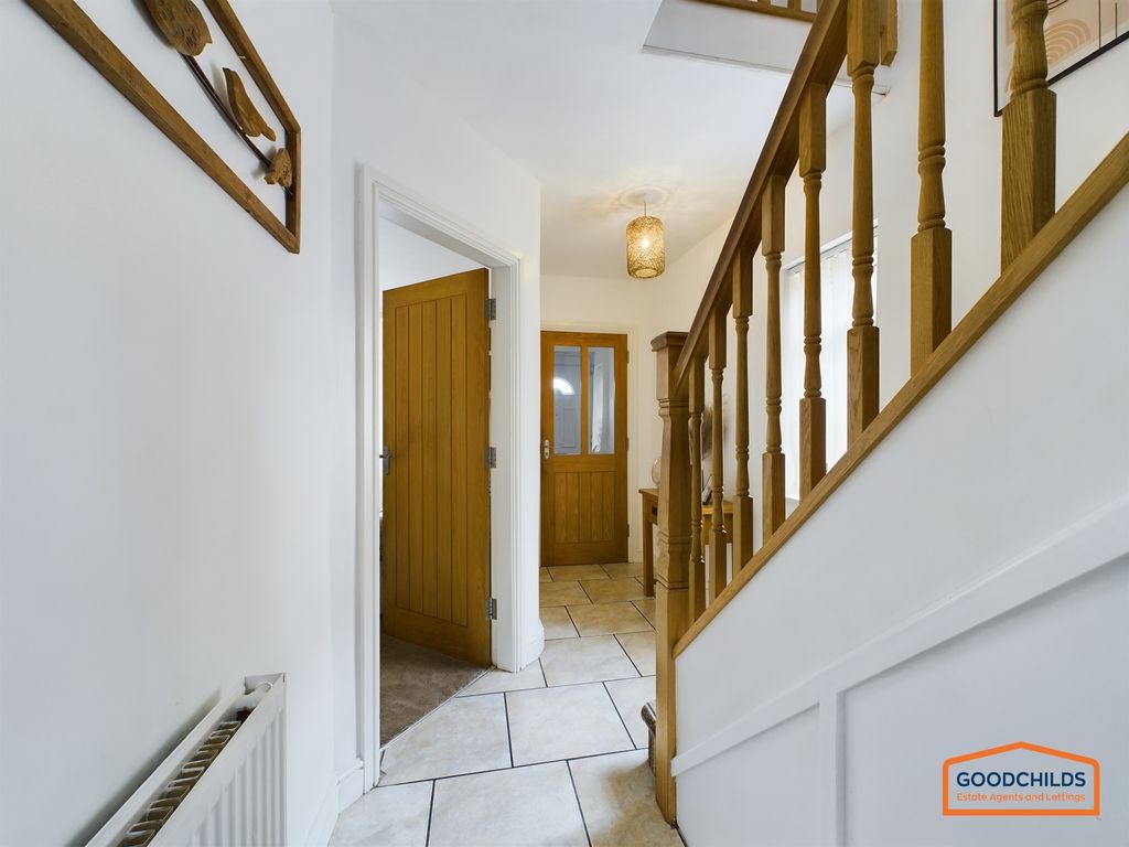 Property photo 2 of 29