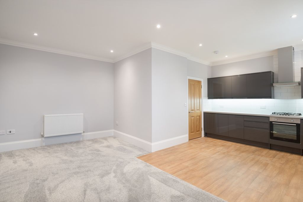 Property photo 2 of 9 Photo 2