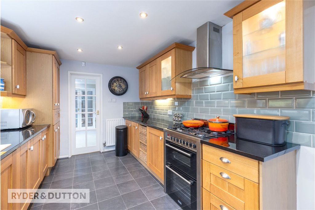 Property photo 2 of 38 Picture No. 29