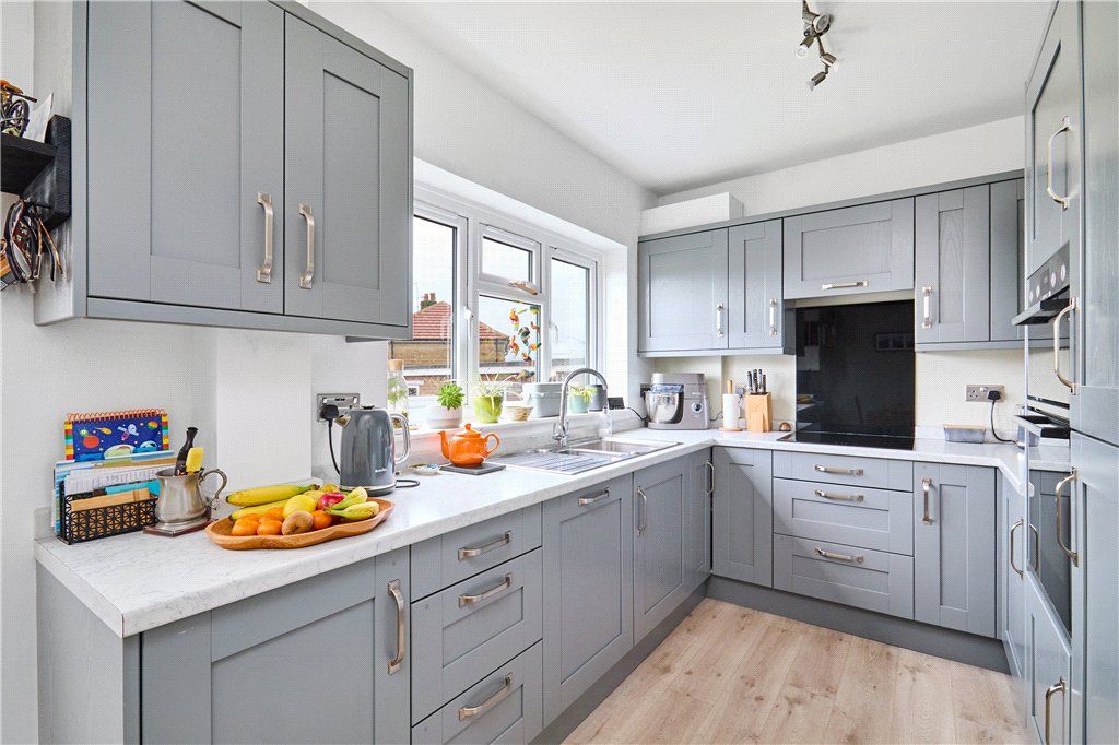 Property photo 2 of 16 Kitchen