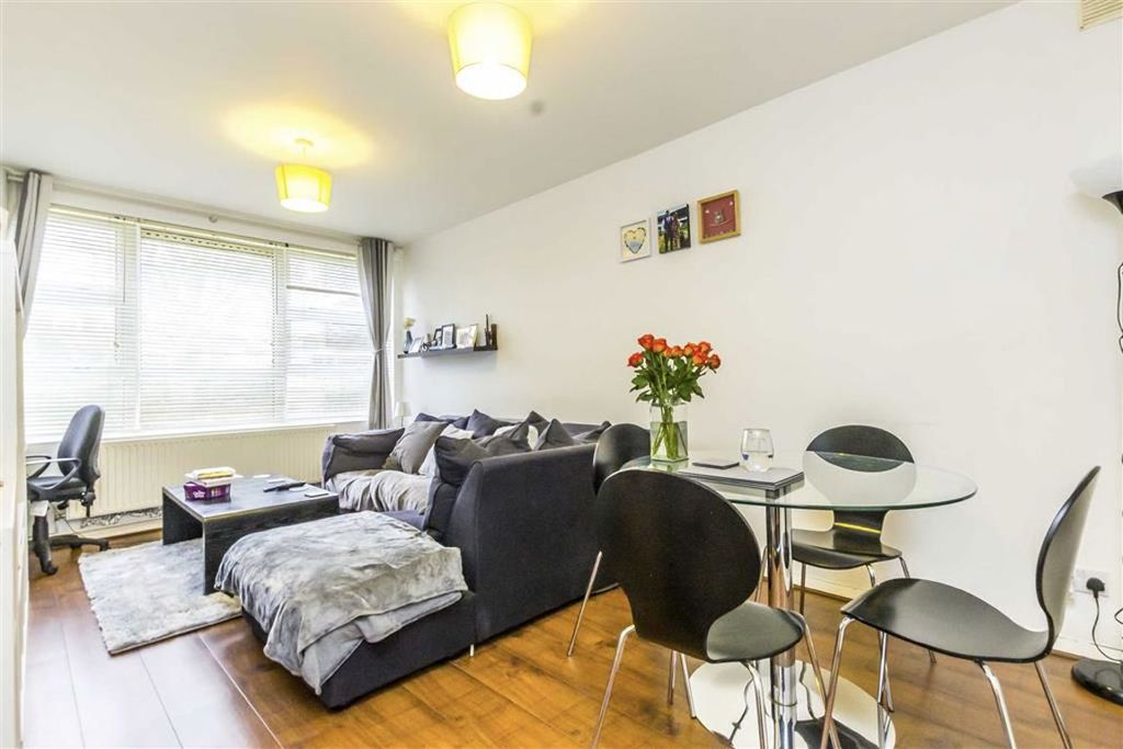 Property photo 2 of 4
