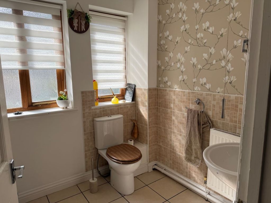 Property photo 3 of 26