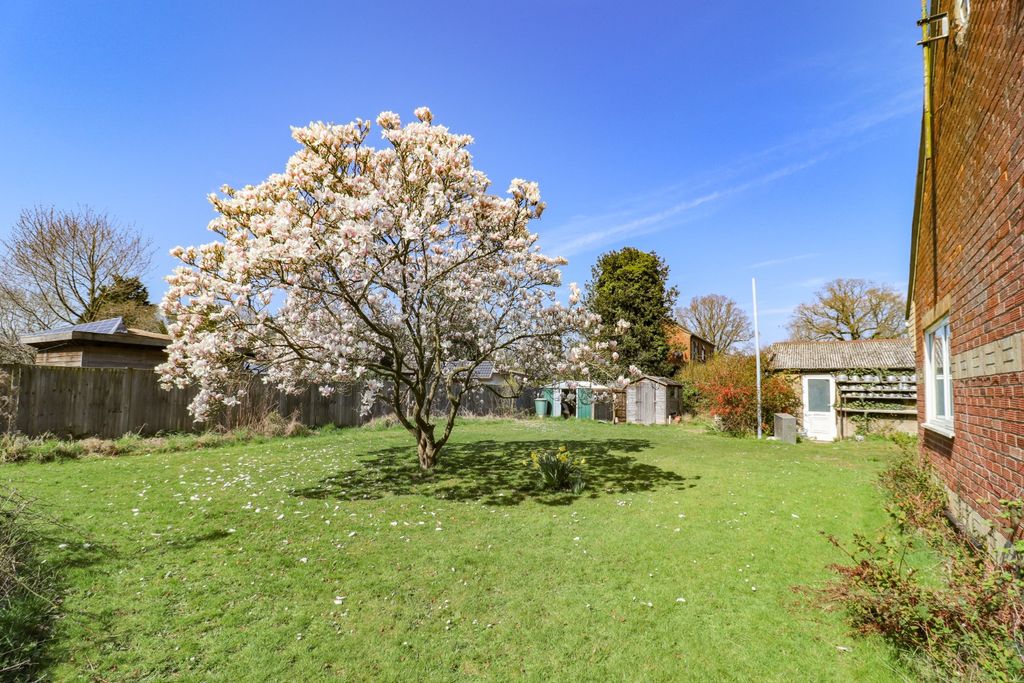 Property photo 3 of 23 3128537