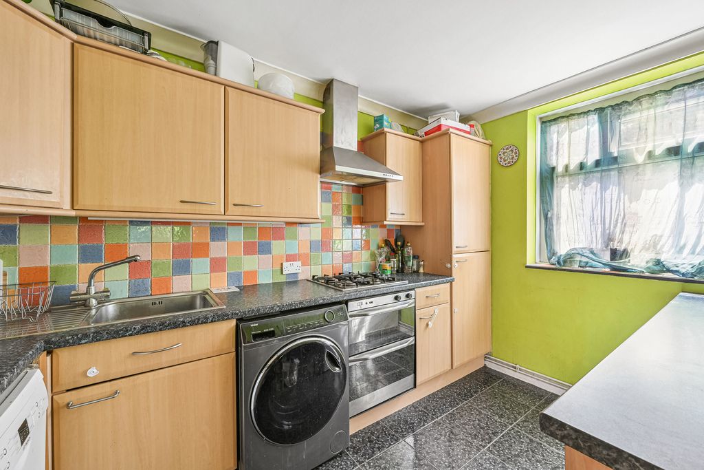 Property photo 2 of 10