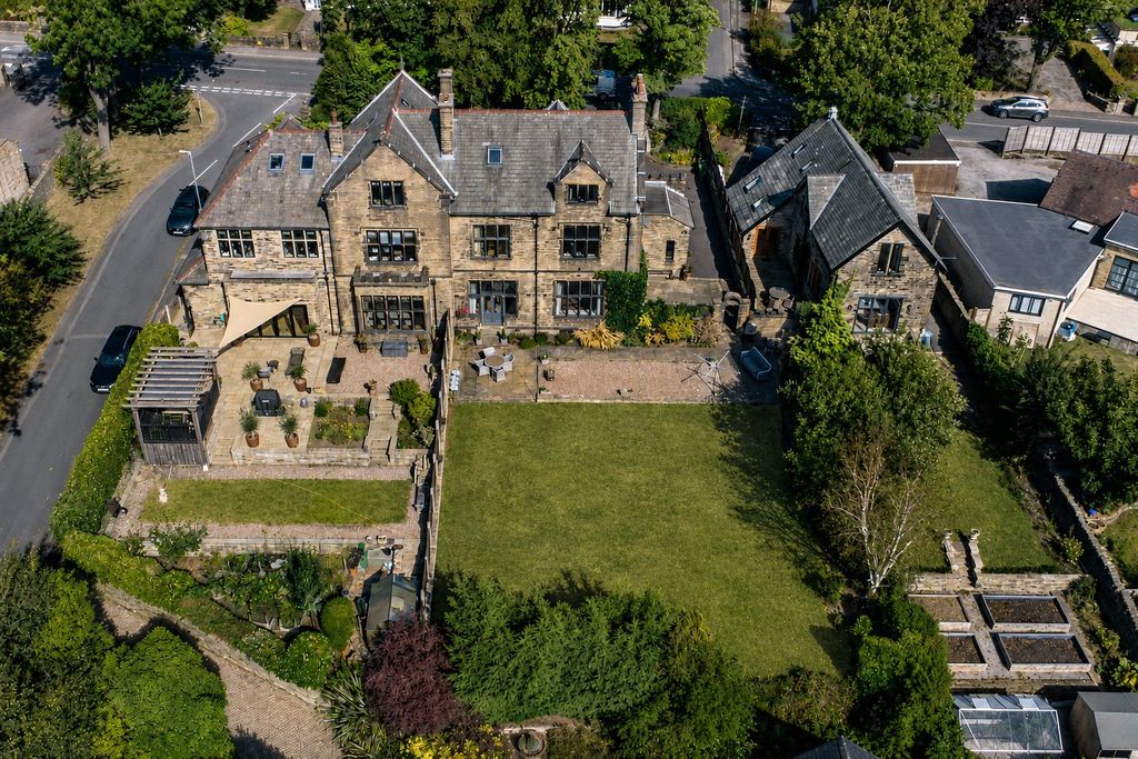 Property photo 2 of 27 Drone