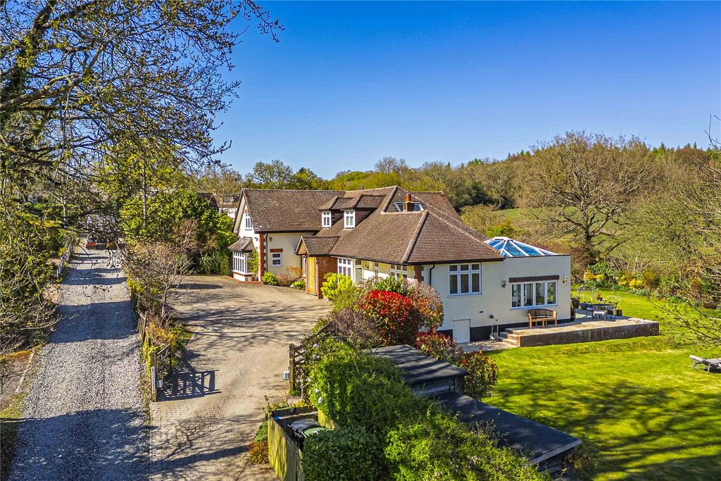 Property photo 2 of 29 Picture No. 93