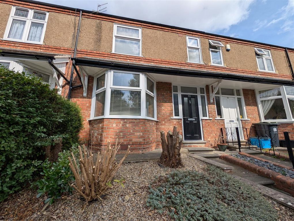 Property photo 2 of 15 Externally