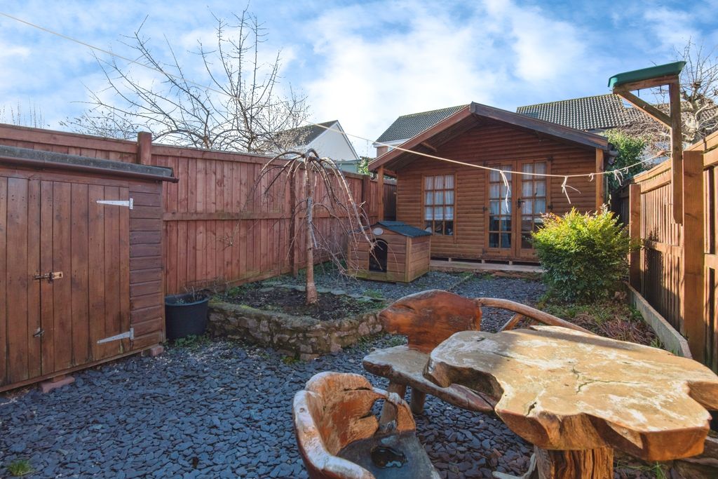 Property photo 3 of 17 Photography