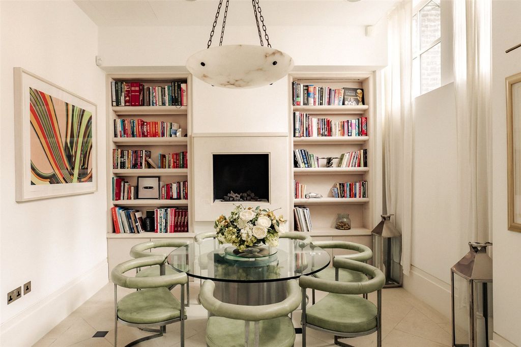 Property photo 2 of 14 Dining