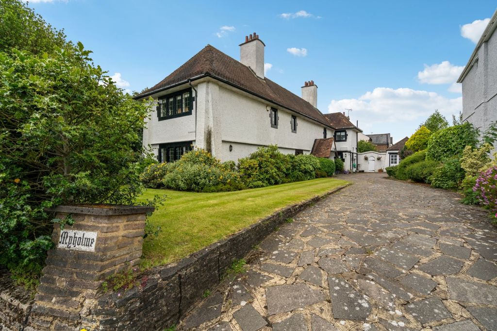 Property photo 3 of 20