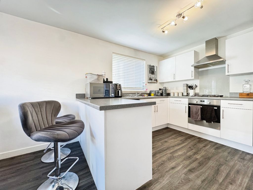 Property photo 2 of 30 2907715