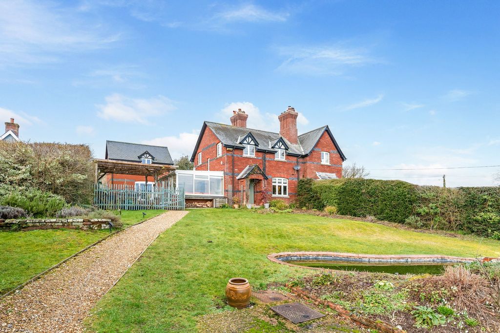 Property photo 1 of 26