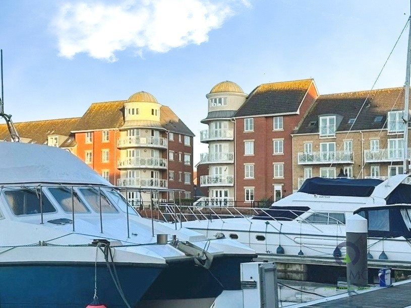 Property photo 1 of 19 Front