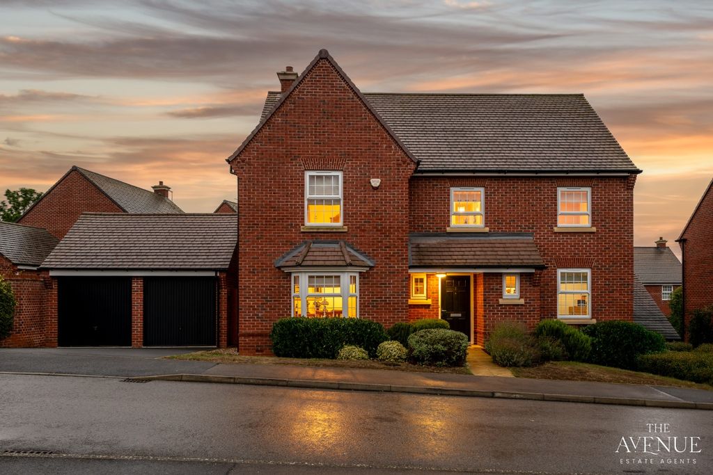 Property photo 1 of 40 4443153