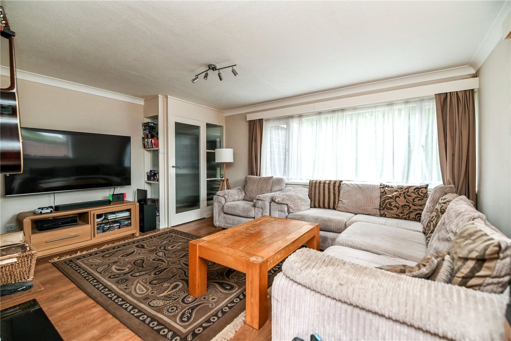 Property photo 2 of 16 Picture No. 03