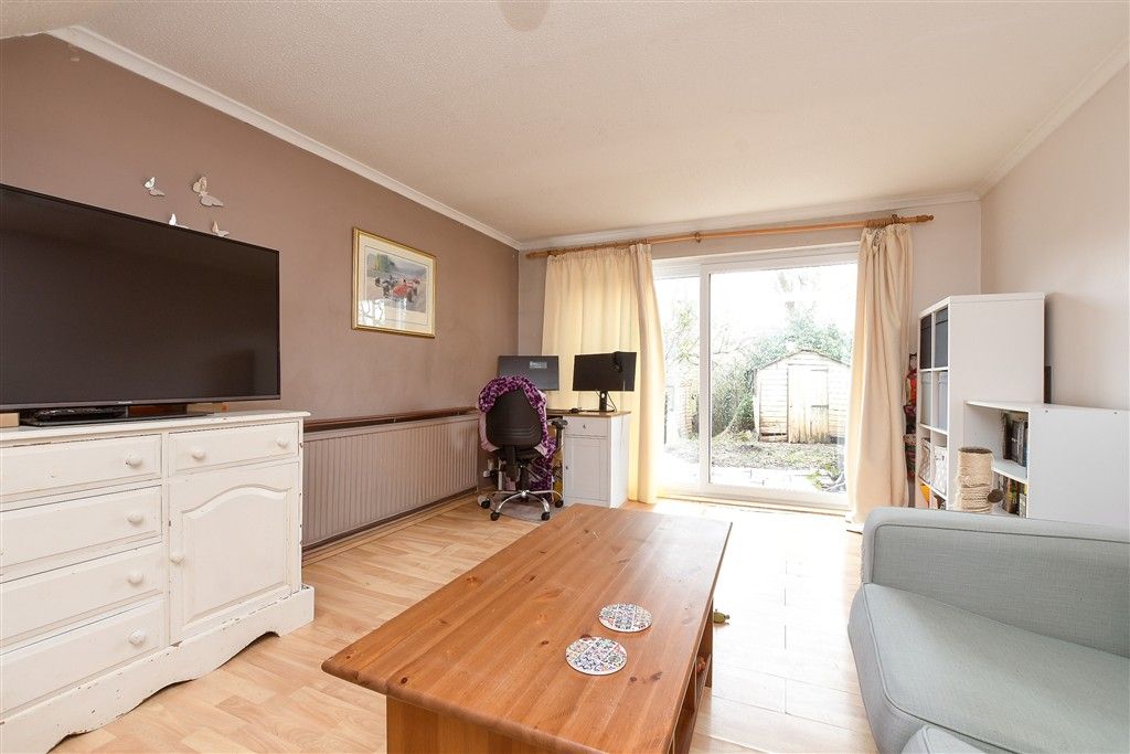 Property photo 3 of 9 Lounge/Diner