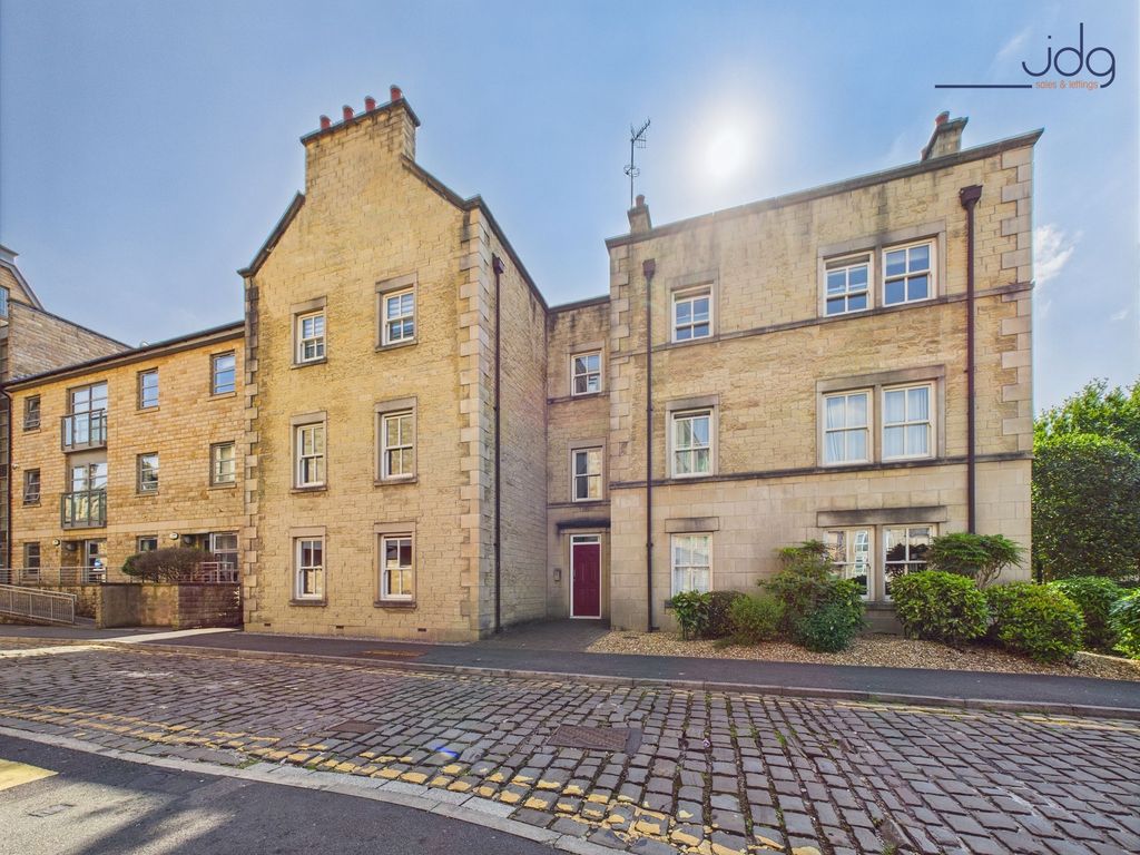 Property photo 1 of 7 Welcome To Diana Court