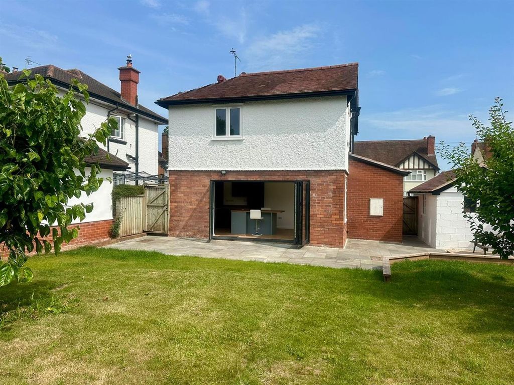 Property photo 2 of 23