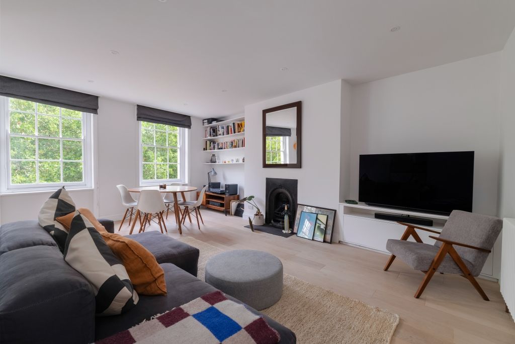 Property photo 2 of 13 38C_Crooms_Hill_0...