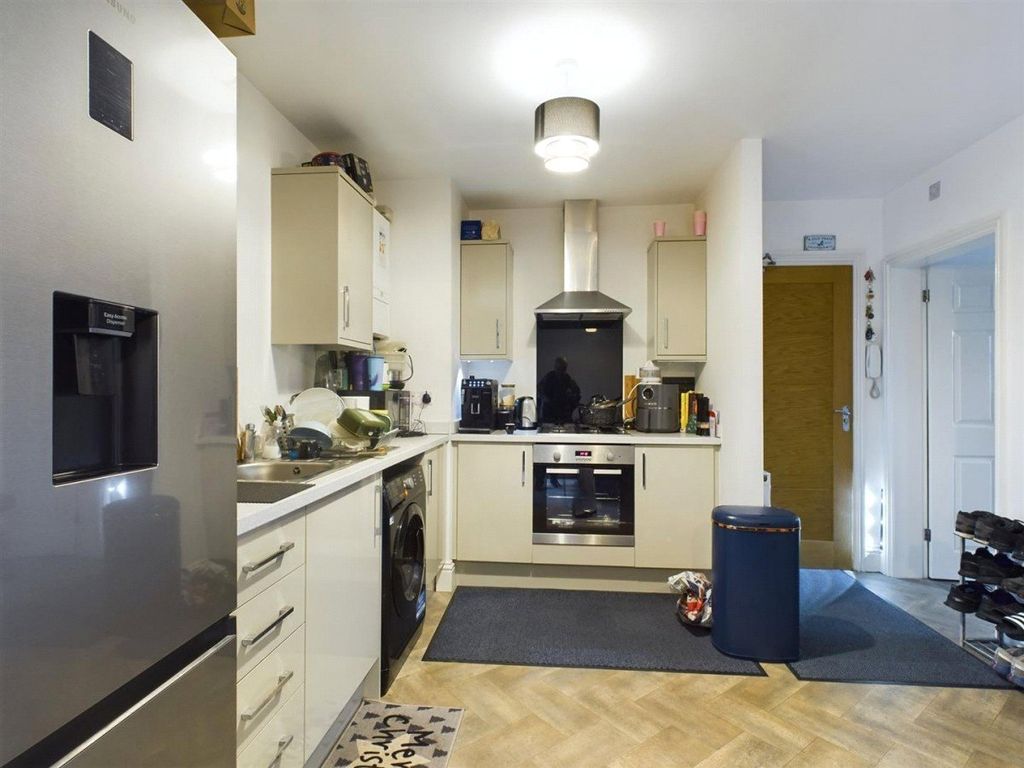 Property photo 3 of 6 Picture No. 01