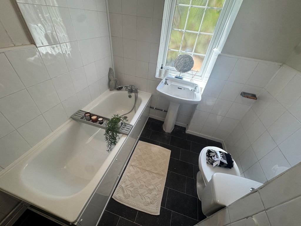 Property photo 3 of 14 Picture No. 06