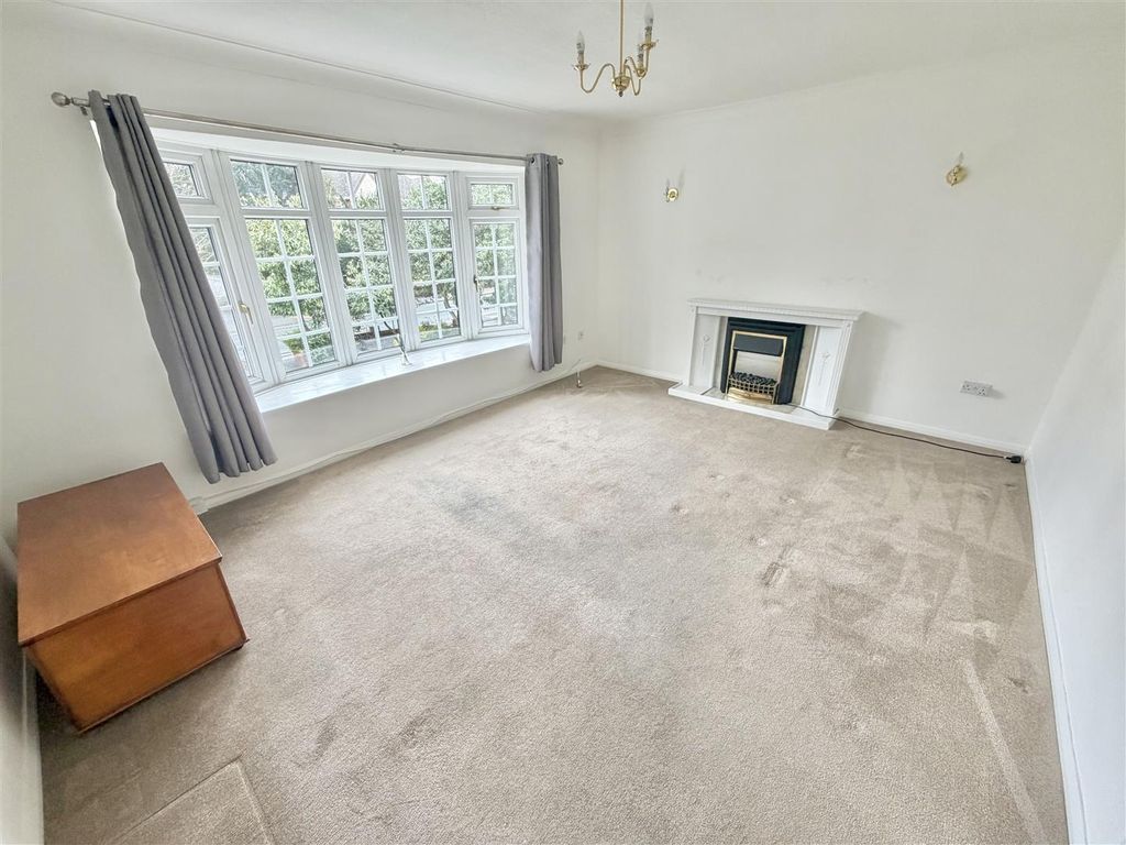 Property photo 2 of 17 Image 2