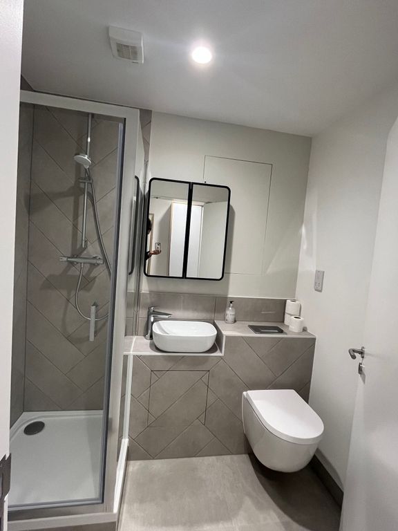 Property photo 3 of 26 Bathroom