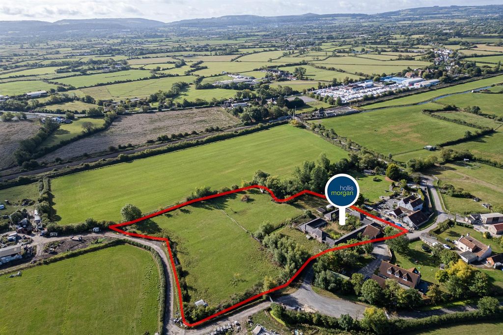 Property photo 1 of 39 Hewish Court, East Hewish North Somerset, Bs24 6Rz