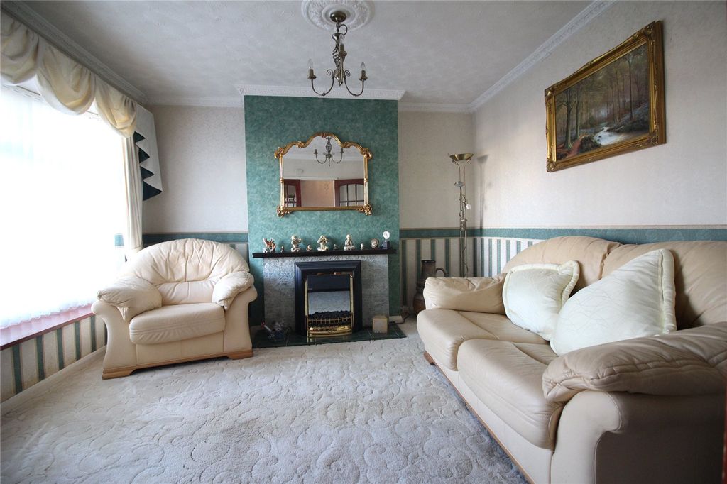 Property photo 2 of 20 Picture No. 05