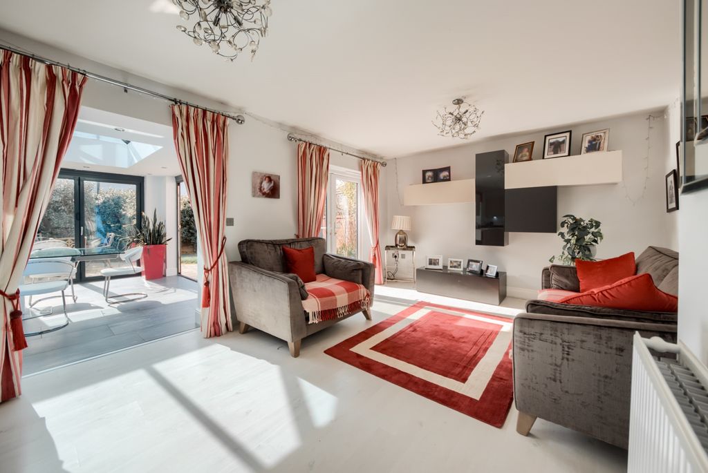 Property photo 2 of 19 Xt5A8552-Hdr(3) (1)