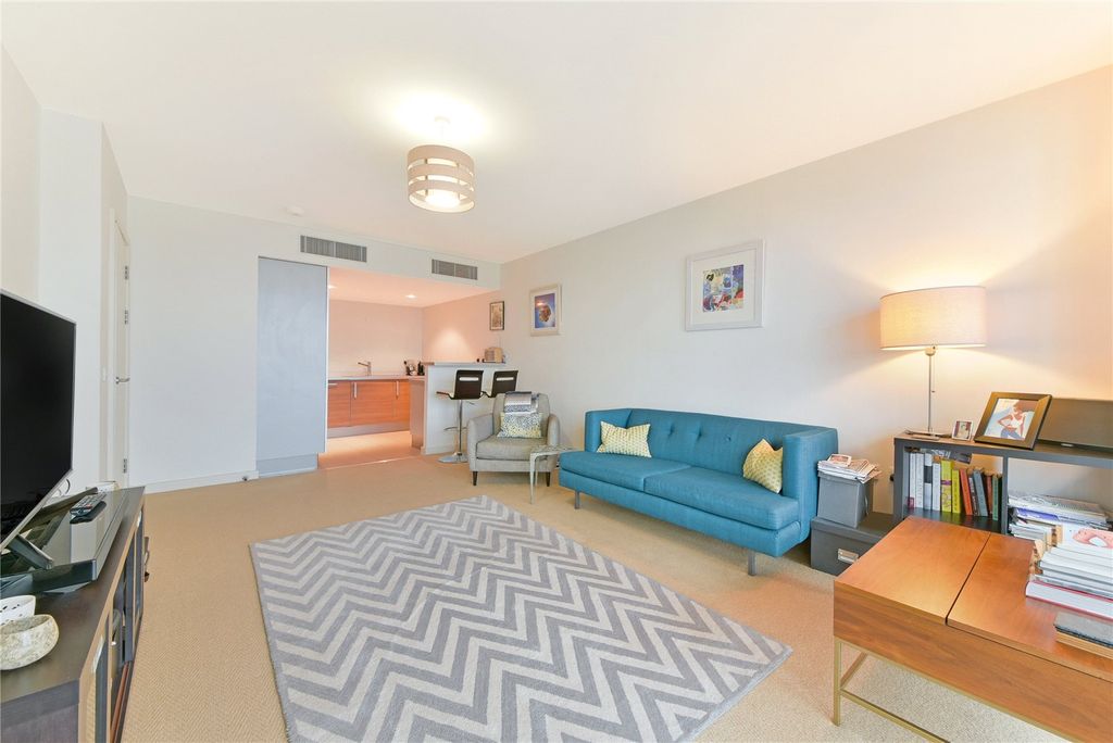 Property photo 1 of 7 Reception Room