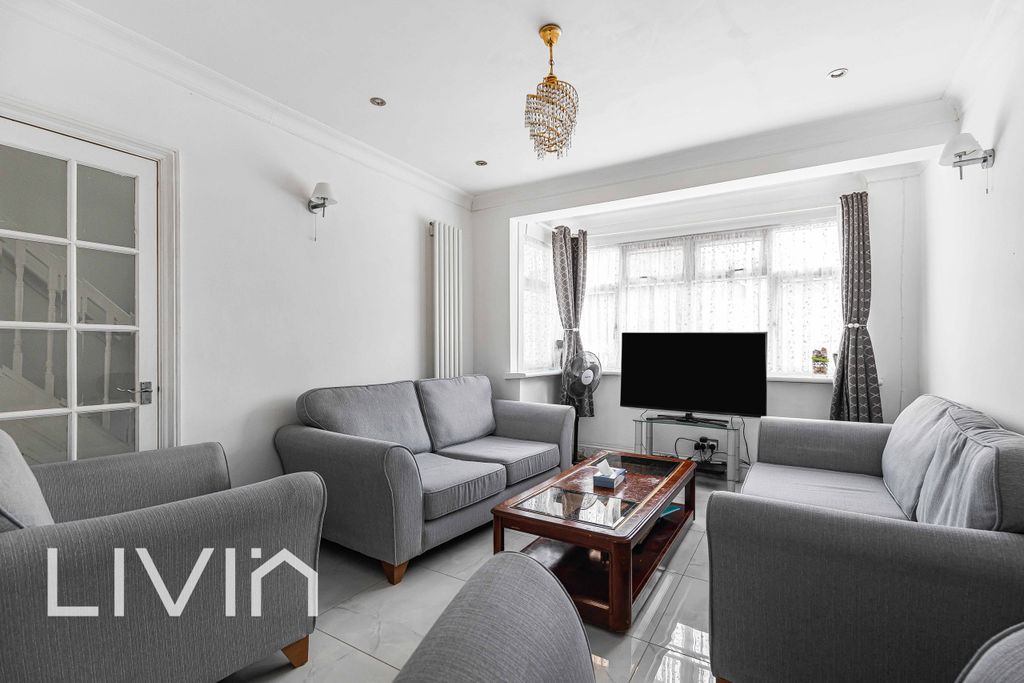 Property photo 2 of 15 025A9137