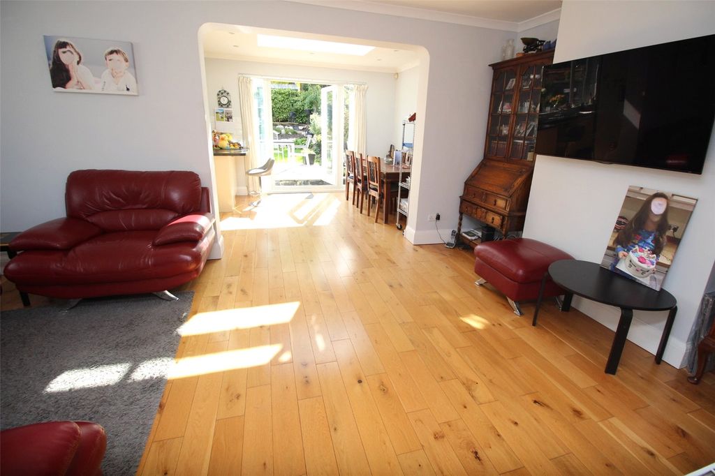 Property photo 3 of 20 Picture No. 24