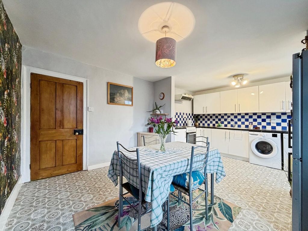 Property photo 2 of 13 Kitchen