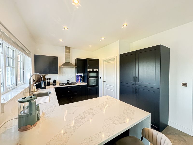 Property photo 2 of 23 Photo 23