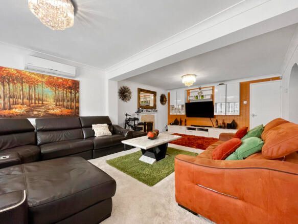 Property photo 3 of 24