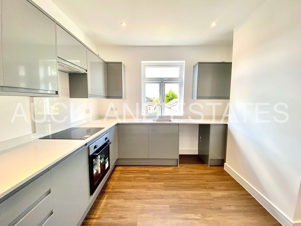 Property photo 3 of 13 Img_E4165