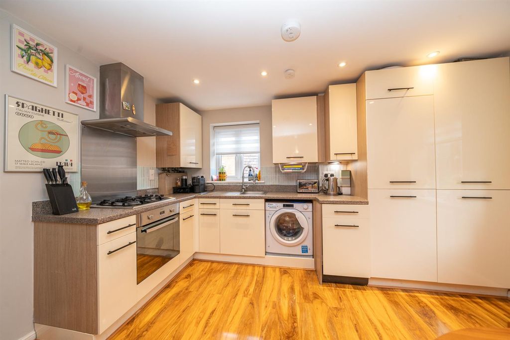 Property photo 3 of 12 12-Siskins-Drive-9620.Jpg