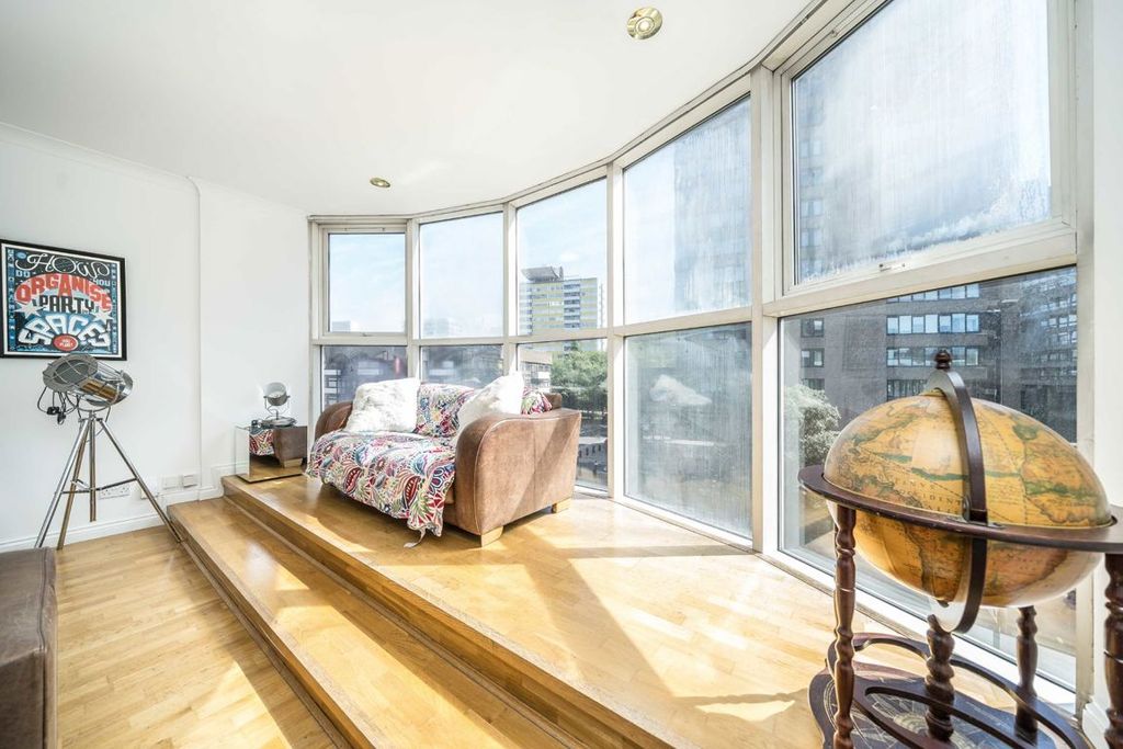 Property photo 2 of 6